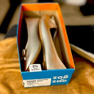 Flats (Brand New, With Tag) , size 3.5